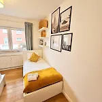 Bright 2 Bedrooms Flat W Parking&Balcony-Fent1