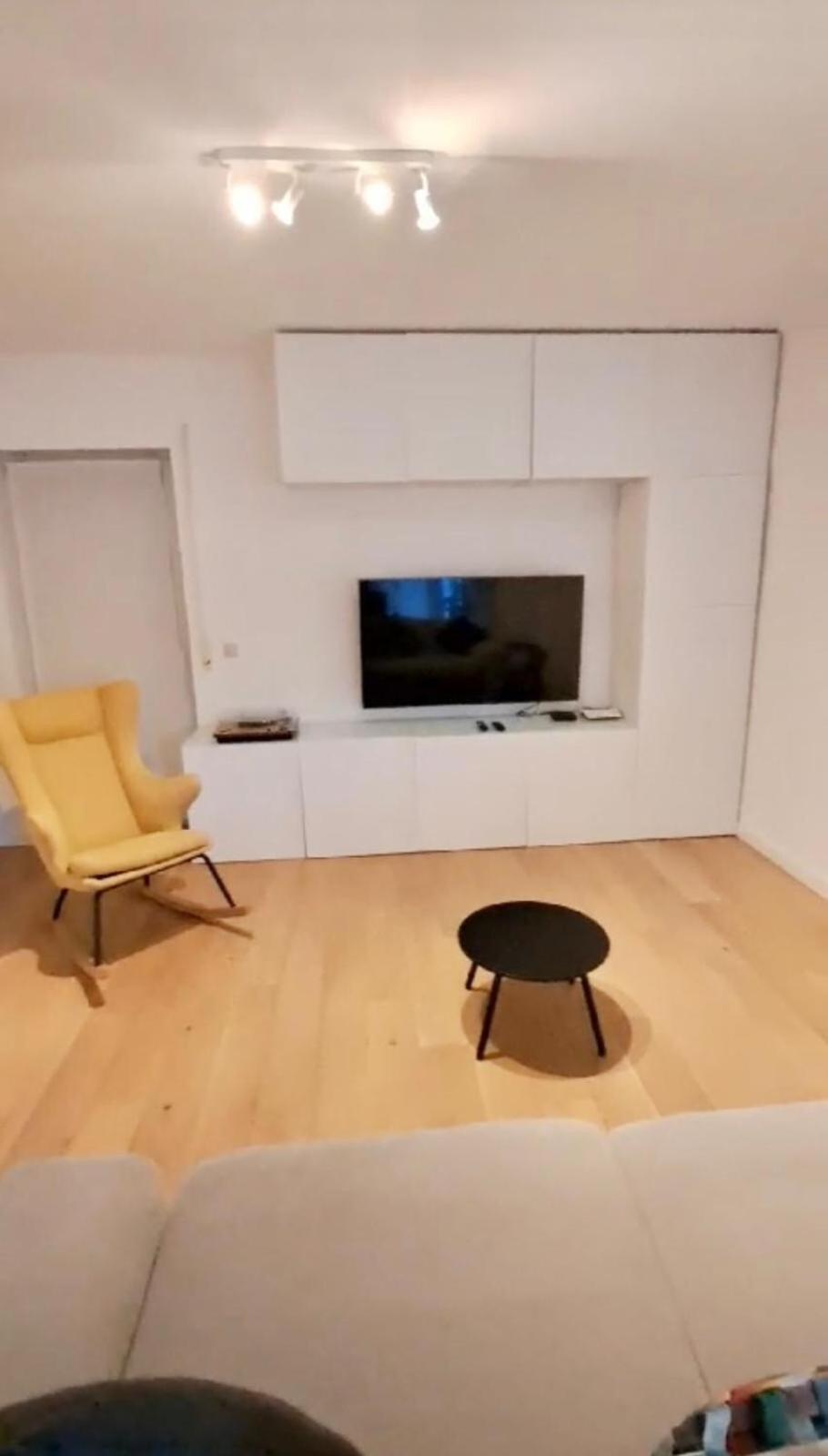 Bright 2 Bedrooms Flat W Parking&balcony-fent1 Apartment