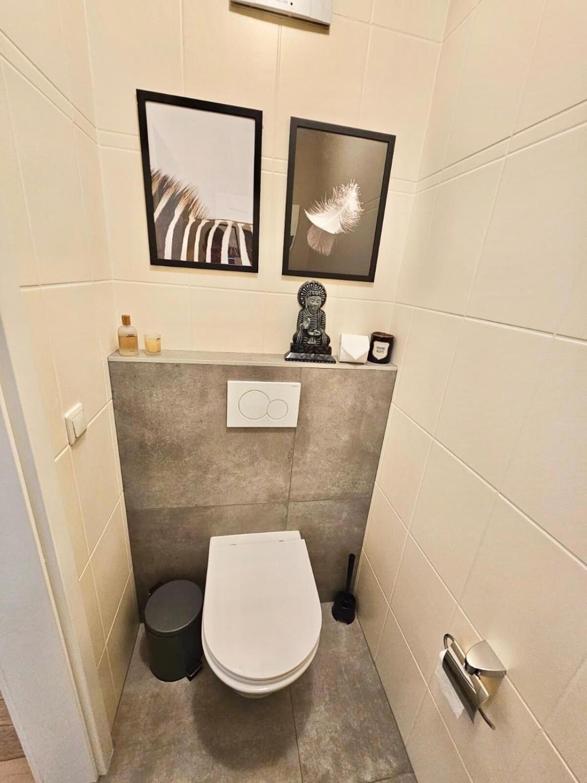 Bright 2 Bedrooms Flat W Parking&balcony-fent1 Apartment